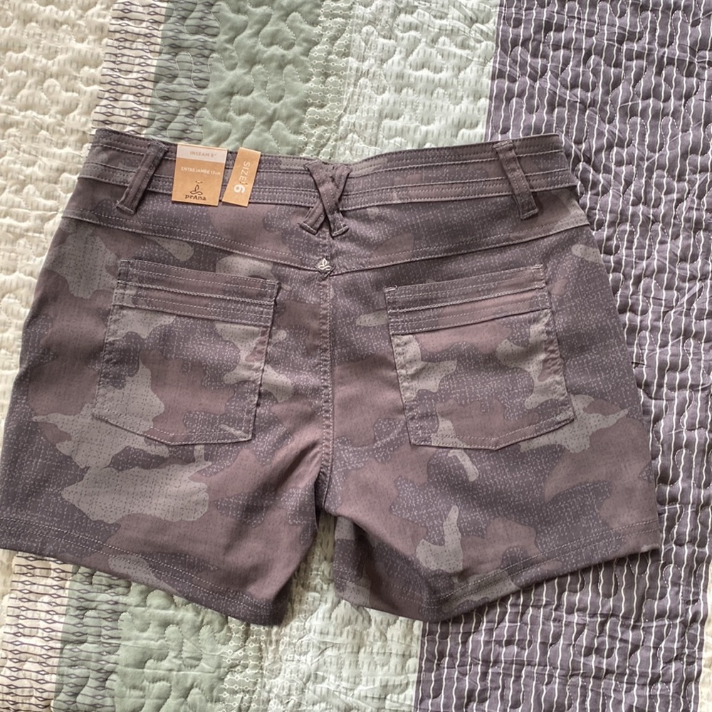 Prana Womens size 6 Olivia Short - Picture 2 of 4